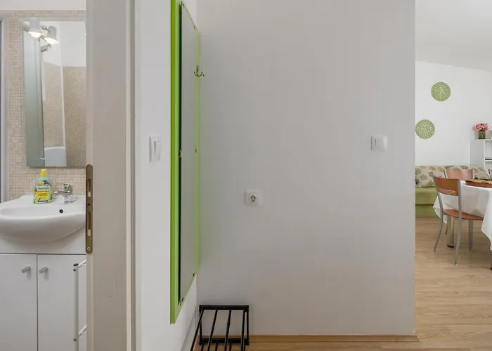 Pet Friendly In Tinjan