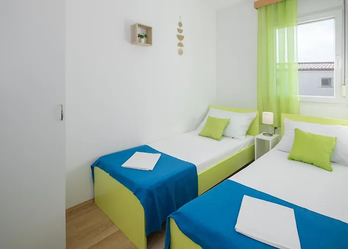 Pet Friendly In Vikendica Tinjan