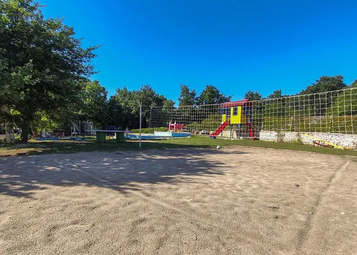 Vikendica Pet Friendly In Tinjan